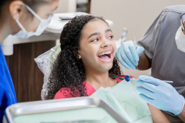 Best Orthodontic Emergency Dentist in Canadian Lakes, MI